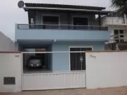 SOBRADO-3 QUARTOS-BOMBINHAS - SC-CANTO GRANDE